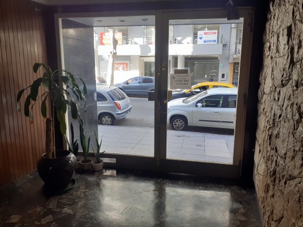 2 Ambientes Lavadero y cocina separada. Apto profesional